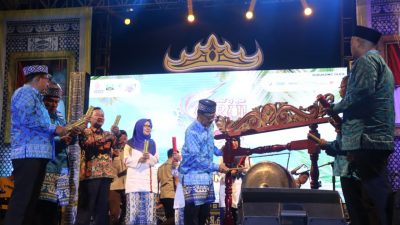 Bupati Pesisir Barat Buka Krui Fair Tahun 2022