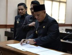 Pemkab Dan DPRD Lampung Selatan Tandatangani Nota Kesepakatan KUA-PPAS APBD TA 2023