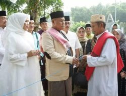 Idul Adha 1443 H, Pemkab Lamsel Serahkan Secara Simbolis 53 Ekor Sapi Hewan Qurban