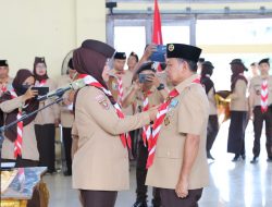 Ketua Kwarda Pramuka Lampung Chusnunia Chalim Lantik Dawam Rahardjo dan Azwar Hadi sebagai Ketua dan Wakil Ketua Mabicab Gerakan Pramuka Lampung Timur Masa Bakti 2022-2027