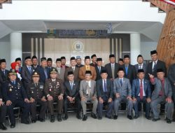 DPRD Pesibar Mendengarkan Pidato Kenegaraan Presiden RI
