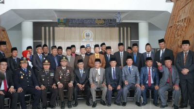 DPRD Pesibar Mendengarkan Pidato Kenegaraan Presiden RI
