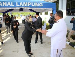 Wagub Chusnunia Chalim dan Forkopimda Provinsi Lampung Hadiri Upacara HUT TNI AL Ke-77 di Mako Lanal Lampung Caligi