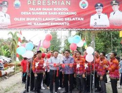 Bupati Lampung Selatan Resmikan Jalan Poros Desa Sumber Sari Dan Desa Kedaung Kecamatan Sragi