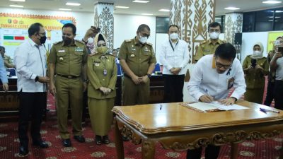 Pemprov Lampung Lakukan Penandatanganan Pakta Integritas Bersama Lembaga/Organisasasi Yang Bernaung Dalam LTSA-PMI Provinsi Lampung