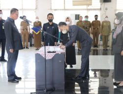 Wakili Gubernur, Sekdaprov Melantik dan Mengambil Sumpah Jabatan 52 PNS dalam Jabatan Fungsional