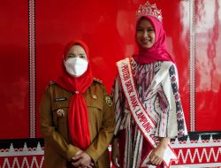 Dukung Khanza, Ikut Ajang Puteri Batik Cilik Indonesia 2022