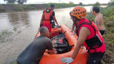 Madarif Ditemukan Tim SAR Gabungan Hari ke 3 Pasca Banjir Landa Lampung Selatan