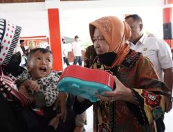 Kemensos Bersama Kitabisa.com Serahkan Bantuan Atensi dan Donasi Di Lampung Selatan