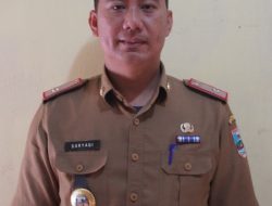 Ka-Dis Komifo Pesisir Barat Suryadi, S.IP.MM. Himbau Warga Waspada Ketinggian Air Laut Pasang Maksimum