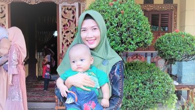 Biaya Melahirkan Gratis, Yessi Borong Perlengkapan Bayi