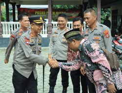 Polres Menggelar Kegiatan Jumat Curhat dilaksanakan di Balai Tiyuh Sumber Rejo Kecamatan Tumijajar