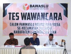 Panwaslucam Kalianda Menggelar Tes Wawancara Calon Pengawas Desa