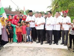 Bupati Lampung Selatan H. Nanang Ermanto Meresmikan Jalan Cor Beton di Dusun III Tridadi, Desa Bangun Sari, Kecamatan Tanjung Sari,