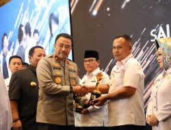 Pemkab Lampung Selatan Raih Penghargaan PPD Saburai Sebagai Kabupaten Terbaik Kategori Perencanaan Pembangunan Ekonomi Inklusif dan Berkelanjutan Tahun 2023