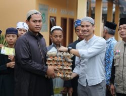 LKKS Provinsi Lampung dan Suzuki Katana Jimny Indonesia (SKIn) Lampung Bersinergi Berbagi Sedekah Ramadhan di Pesawaran