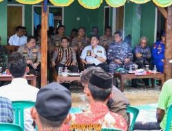 Bupati Pesawaran H. Dendi Ramadhona Menghadiri Dialog Interaktif dengan Masyarakat Desa Pulau Pahawang Kecamatan Marga Punduh