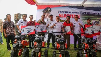 Nanang Datang, Petani Diberi Bantuan Cultivator dan Pelatihan Trichokompos