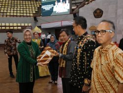 Gubernur Arinal Ajak Mahasiswa KKN Unila dan KKN Siger Berjaya Berkarya dan Berperan Nyata untuk Masyarakat Lampung