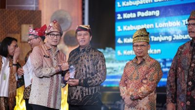 Dinas kepemudaan Olahraga dan Pariwisata (Disporapar) menerima penghargaan Apresiasi Pemasaran Pariwisata Indonesia (APPI) tahun 2023.