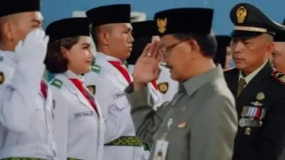 Pengukuhan 40 Anggota Paskibraka Kabupaten Pesisir Barat Tahun 2023 Oleh Bupati Pesibar