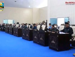 Pemerintah Daerah Hadiri Rapat Paripurna DPRD dengan Agenda Pandangan Umum Fraksi-fraksi