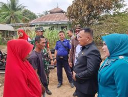 Bupati Nanang Ermanto Beri Bantuan Korban Kebakaran di Desa Purwotani Kecamatan Jati Agung