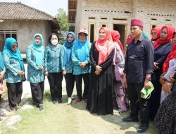 Sukseskan Gerakan Swasembada Rumahku, TP PKK Lampung Selatan Beri Bantuan Bedah Rumah bagi Warga Sragi