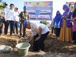 Bupati Pesisir Barat Letakkan Batu Pertama Pembangunan Pasar Tanjung Rejo