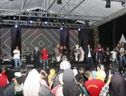 Bupati Nanang Ermanto Hadiri Malam Pentas Seni Budaya pada Lampung Selatan Expo 2023