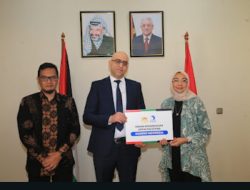 Danone Indonesia Serahkan Bantuan Kemanusiaan ke Palestina Senilai Rp3,13 miliar, Termasuk Sumbangan dari Karyaean Danone Indonesia