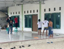 IM GANJAR Tulang Bawang Gotong Royong nge-Cat Tempat Ibadah