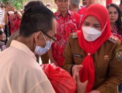 Jelang Perayaan Imlek 2023, PSMTI Lampung Bersama Pemkot Bandarlampung Bagikan Sembako