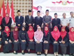 WALIKOTA EVA DWIANA LANTIK 18 KEPSEK DAN PENGAWAS DISDIKBUD BANDAR LAMPUNG
