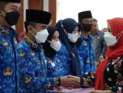 764 PNS PEMKOT BANDARLAMPUNG NAIK PANGKAT, WALIKOTA: TUGASNYA HARUS DIPRIORITASKAN