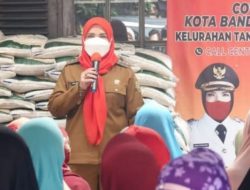 Warga Kota Bandar Lampung Senang Terima Bantuan Beras Pangan Pemerintah