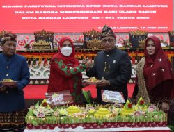 WALIKOTA EVA DWIANA HADIRI SIDANG PARIPURNA ISTIMEWA HUT KOTA BANDAR LAMPUNG KE-341 TAHUN 2023