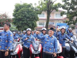 WALIKOTA MENYERAHKAN 126 KENDARAAN RODA 2 KEPADA LURAH SE-KOTA BANDAR LAMPUNG UNTUK MENUNJANG OPERASIONAL