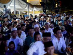 RIBUAN SANTRI DAN ULAMA DO’AKAN GANJAR PRANOWO JADI PRESIDEN