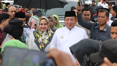Gubernur Arinal dan Ibu Riana Bersama Ketum Muslimat NU Khofifah Indar Parawansa dan Mendag Zulkifli Hasan Hadiri Pengajian Akbar di Lapangan Cipta Karya Kalianda, Diisi Tausyah dari Gus Miftah