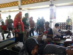 Peringati HUT Dharma Wanita, Walikota Meninjau Kegiatan Donor Darah