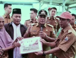 Pemkab Lampung Selatan Bersama Baznas Bantu Bedah Rumah Milik Fatihah, Lansia di Desa Kuala Jaya