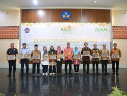 Unila Peringkat 1 Kategori PNBP BLU dalam Anugerah Reksa Bandha