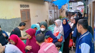 Himpunan Pemuda Hindu Bersama KNPI Lampung Berbagi Sembako di Kecamatan Panjang