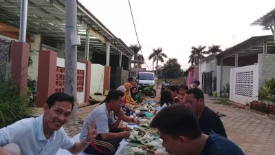 Membangun Kebersamaan Perum Tetan Gumatei Permai Adakan Buka Bersama