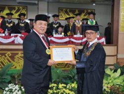 Gubernur Arinal Djunaidi Menerima Penghargaan Anugerah Adhi Karsa Utama Atas Inovasi Program KPB