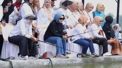 Pemprov Lampung Bersama TP. PKK Provinsi Lampung Gelar Lomba Memancing Pada Peringatan HUT ke-60 Provinsi Lampung dan Hari Kartini 2024