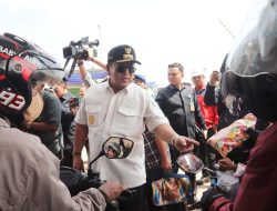 Gubernur Arinal Djunaidi Melepas Keberangkatan Pemudik dari Pelabuhan Panjang Menuju Ciwandan