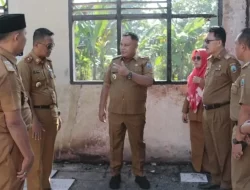 Bupati Lampung Selatan Tinjau SD N 2 Mulyosari Pasca Kebakaran