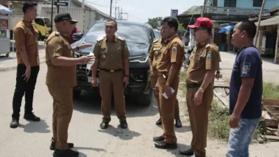 Tinjau Jalan Rusak di Kecamatan Kalianda dan Palas, Bupati Nanang: Insyaallah Diperbaiki Tahun Ini
